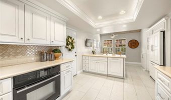 6171 E Morningview Dr, Anaheim, CA 92807