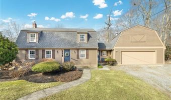 32 Tanglewood Trl, Narragansett, RI 02882