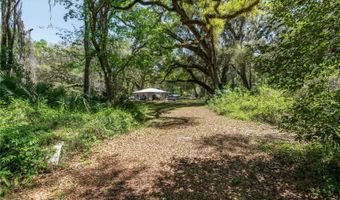 14100 NE 40TH Ct, Anthony, FL 32617