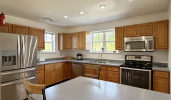 21 Ohandley Dr, Amenia, NY 12501