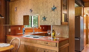 55482 DELTA Rd, Blue River, OR 97413