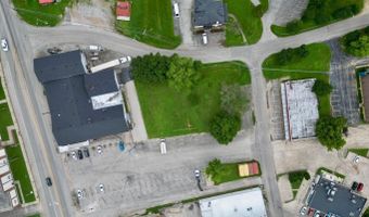 28 Lumber St, Beattyville, KY 41311