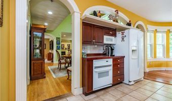 15 Justin Rd, East Greenwich, RI 02818