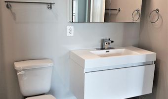 989 S BUCHANAN St 411, Arlington, VA 22204