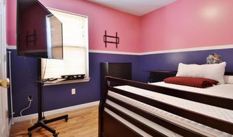 48 LINNET St 2, Bayonne, NJ 07002