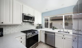 11060 Plum Tree Ln, Spring Valley, CA 91977