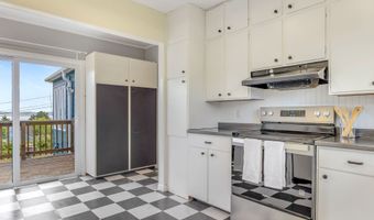 758 FLORENCE Ave, Astoria, OR 97103