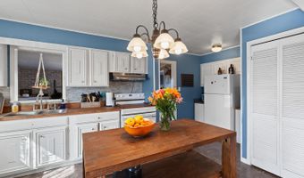 2094 Allan St, Adrian, MI 49221