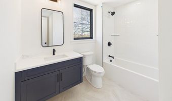 1676 Columbia Rd 3, Boston, MA 02127