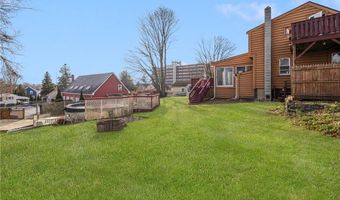 17 Padelford Ave, East Providence, RI 02915