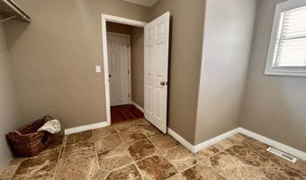 280 Juniper St, Buffalo, WY 82834