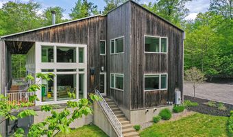 103 Long View Dr, Becket, MA 01223