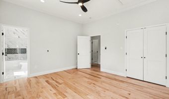 9414 WADSWORTH Dr, Bethesda, MD 20817
