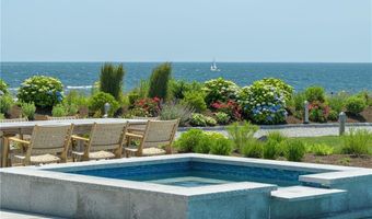511 Ocean Ave, Newport, RI 02840