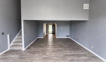 8123 Maple Stream Blvd, Indianapolis, IN 46217