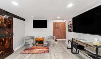 47 Scenery Ln, Johnston, RI 02919