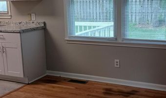 102 S Tunstall Ave, Apex, NC 27502