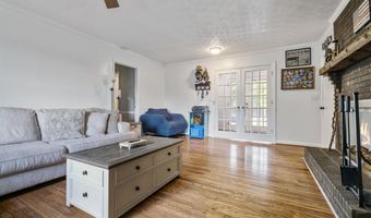 827 CREEK Trl, Anniston, AL 36206