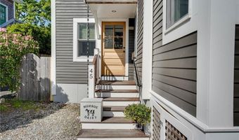 45 Burnside Ave, Newport, RI 02840