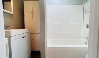 105 Bliss Rd, Newport, RI 02840