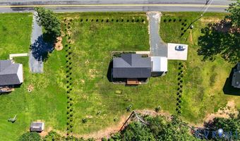 3353 Stonewall Rd, Appomattox, VA 24538