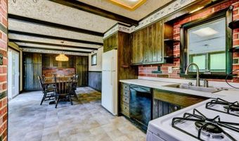 16 Lenape Ave, Andover, NJ 07860