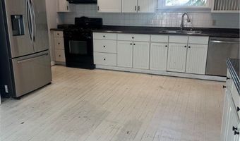 284 S Main St, Andover, OH 44003