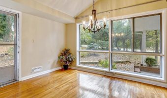 6048 ROSSMORE Dr, Bethesda, MD 20814