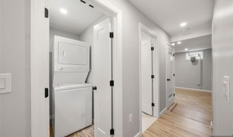 174 Pleasant Ave, Bergenfield, NJ 07621