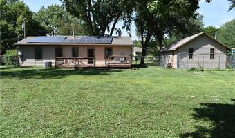 225 King St, Baldwin City, KS 66006