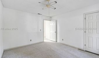 17 Dewberry Ln, Hilton Head Island, SC 29928
