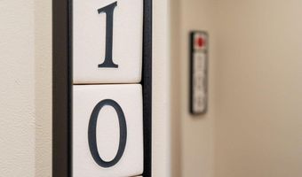 2125 Nature Cove Ct 108, Ann Arbor, MI 48104