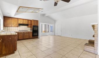 2070 Caaraway St, Escondido, CA 92026