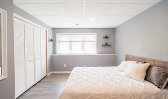9199 50th St NW, Annandale, MN 55302