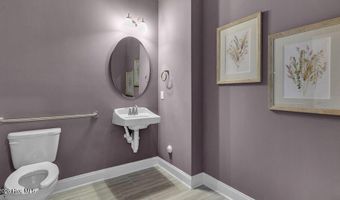 1121 Summer Daisy Dr, Aberdeen, NC 28315