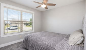 2013 NW Woodland Ct, Ankeny, IA 50023