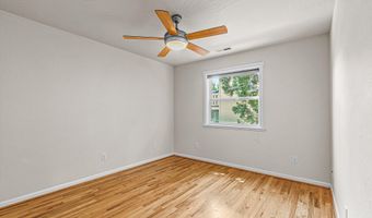 380 Hemlock Ln, Ashland, OR 97520