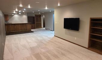 913 34th St, Cody, WY 82414
