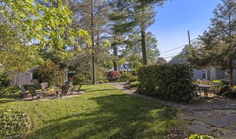 140 Leonardville Rd, Belford, NJ 07718