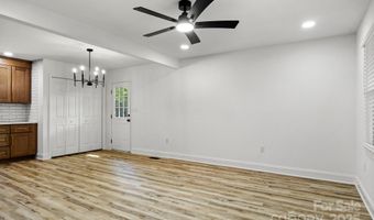 1620 Vogel Ct, Charlotte, NC 28206