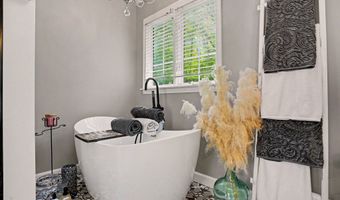 11 Haley Ridge Rd, Beacon Falls, CT 06403