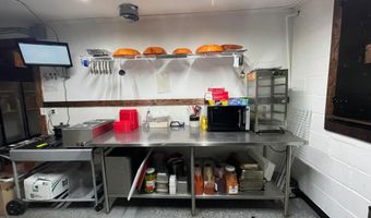 60 Main St W, Ashville, OH 43103