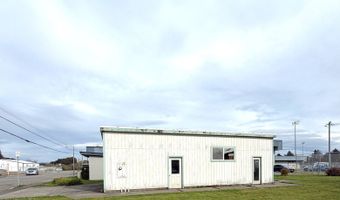 485 9TH St, Bandon, OR 97411