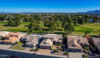 5733 S AMBERWOOD Dr, Chandler, AZ 85248