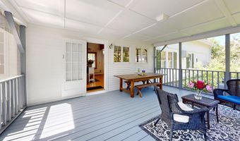 75 Court St, Belfast, ME 04915