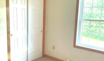 9 Crate Ln, Canaan, NH 03741