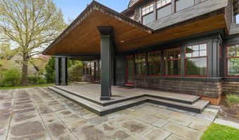 25 Walnut St, Jamestown, RI 02835