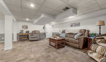 984 Cleveland Ave, Amherst, OH 44001