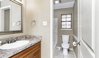 12212 Lazy Oaks Dr, Baker, LA 70714