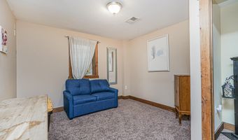 216 Main St, Middletown, NJ 07748